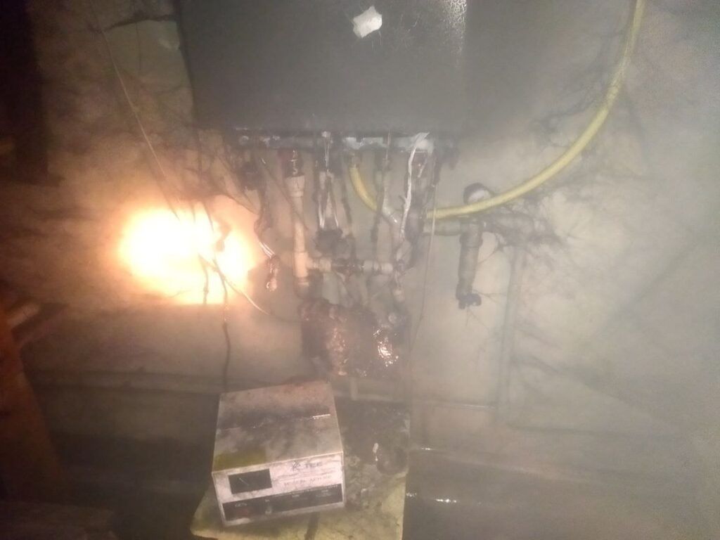 foto-Korotkoye-zamykaniye-v-Zhdanovichakh