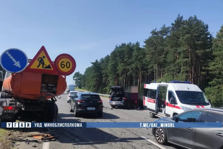 foto-post-ob-avarii-Mercedes-i-MAZ