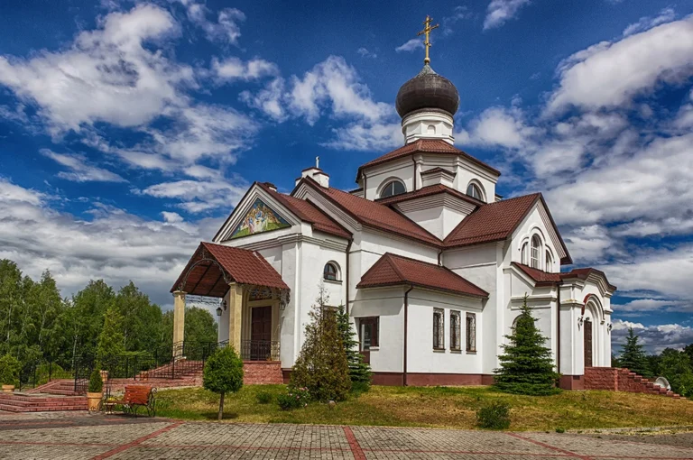 foto-post-o-hrame-v-Tarasovo