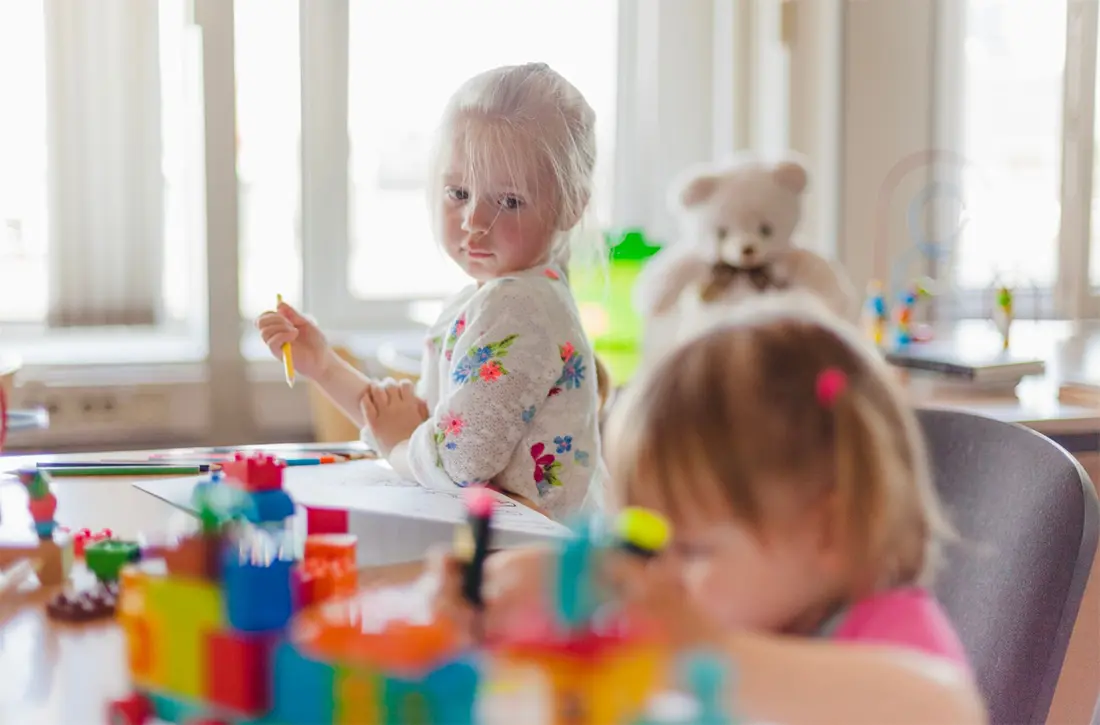 Дети в детском саду