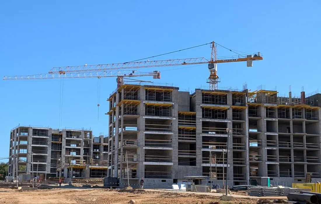 foto-post-prodolzheniye-prodazh-kvartir